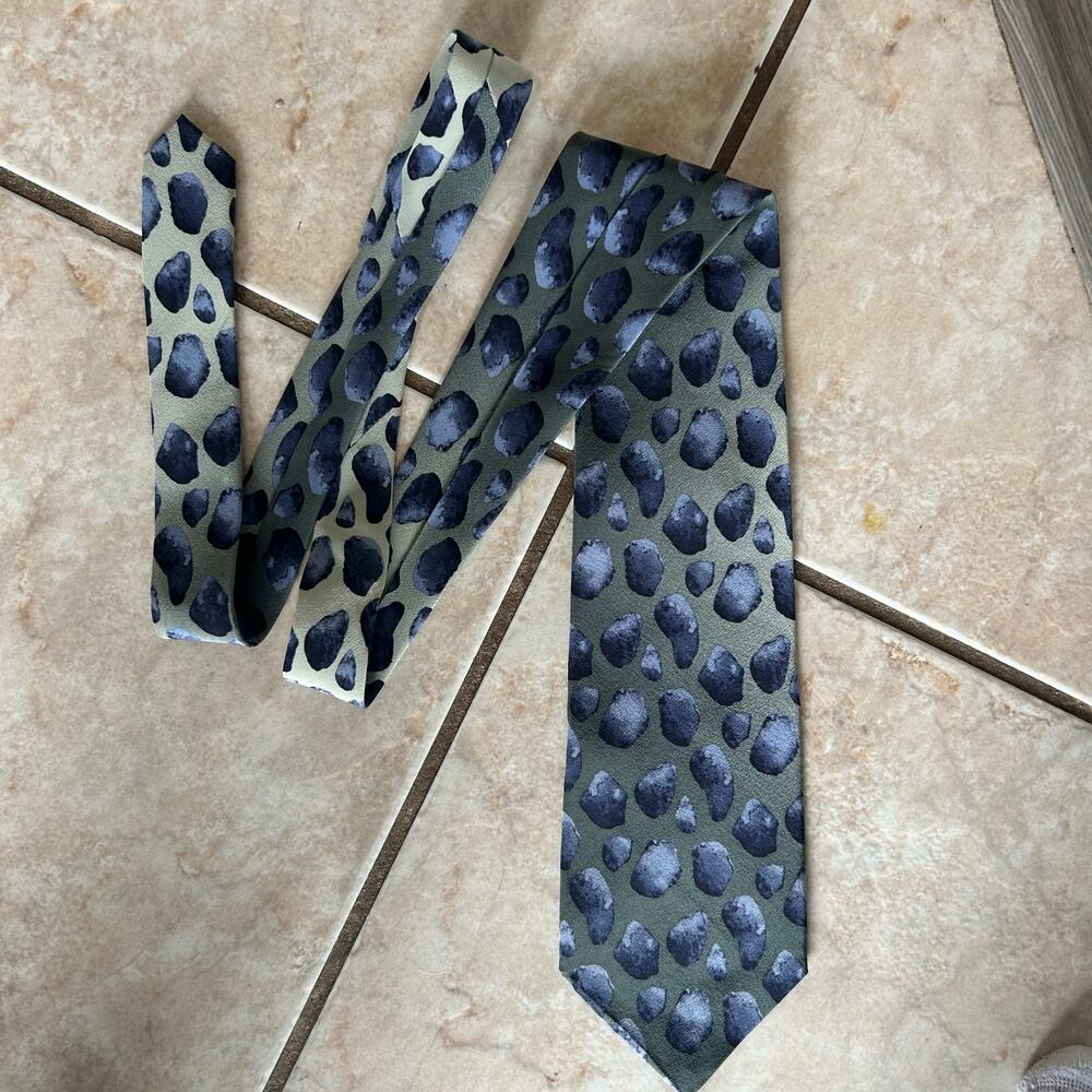 Nature Conservancy Poison Arrow Frog Silk Tie Green Blue Frog Print Handmade